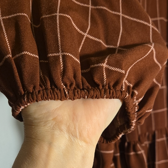 LC Lauren Conrad Brown Plaid V-Neck Blouse - Picture 6 of 10